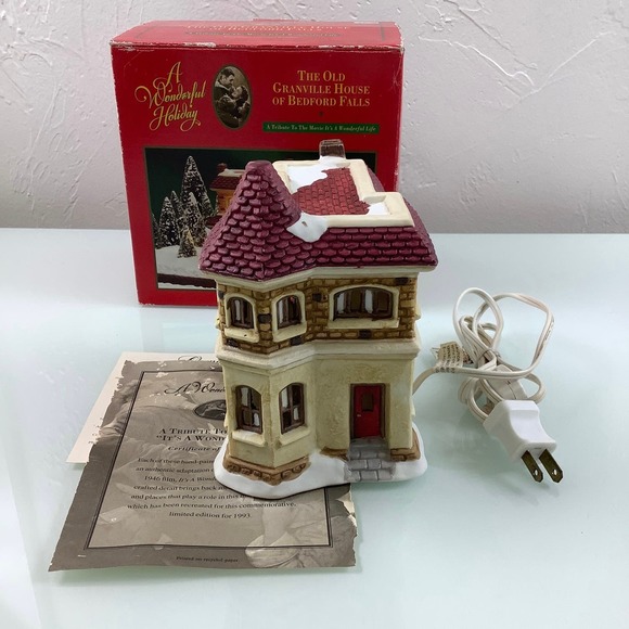 It’s a Wonderful Life The old Granville House of Bedford Falls Illuminated - Picture 4 of 12